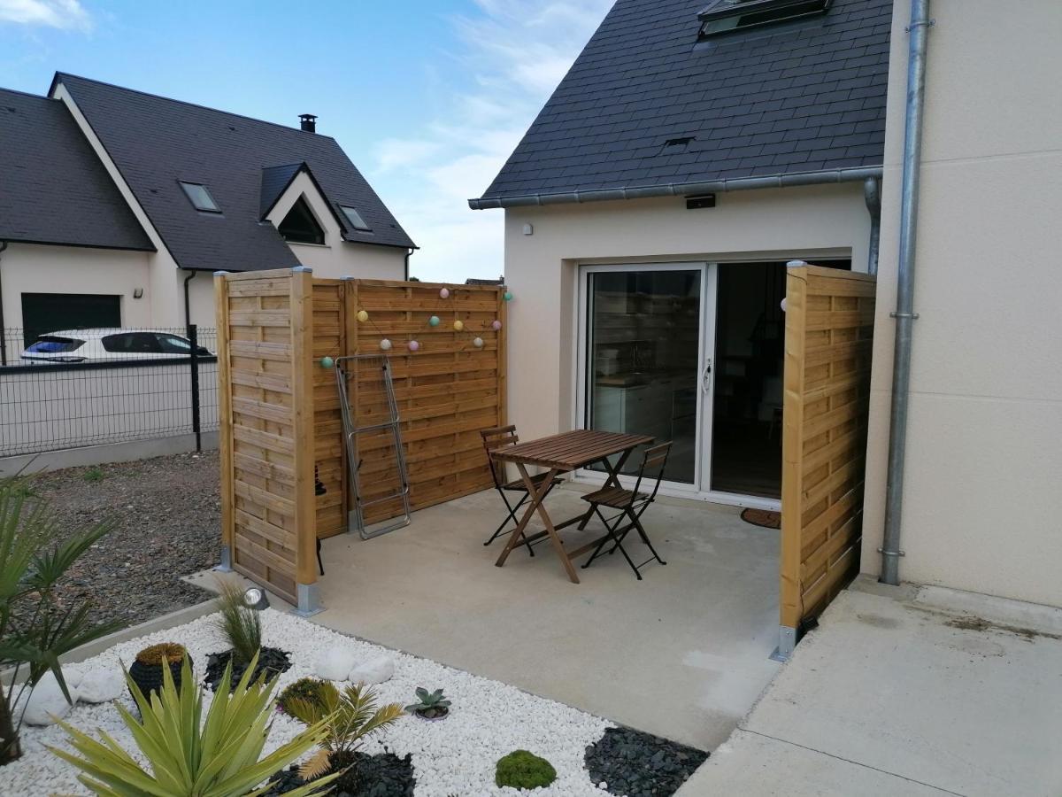 Les Pommiers Duplex Cosy Tout Confort Dans Maison Neuve Avec Terrasse Entree Independante 5 Mn De Bayeux Et 10 Mn Plage Du Debarquement Sommervieu Exteriör bild